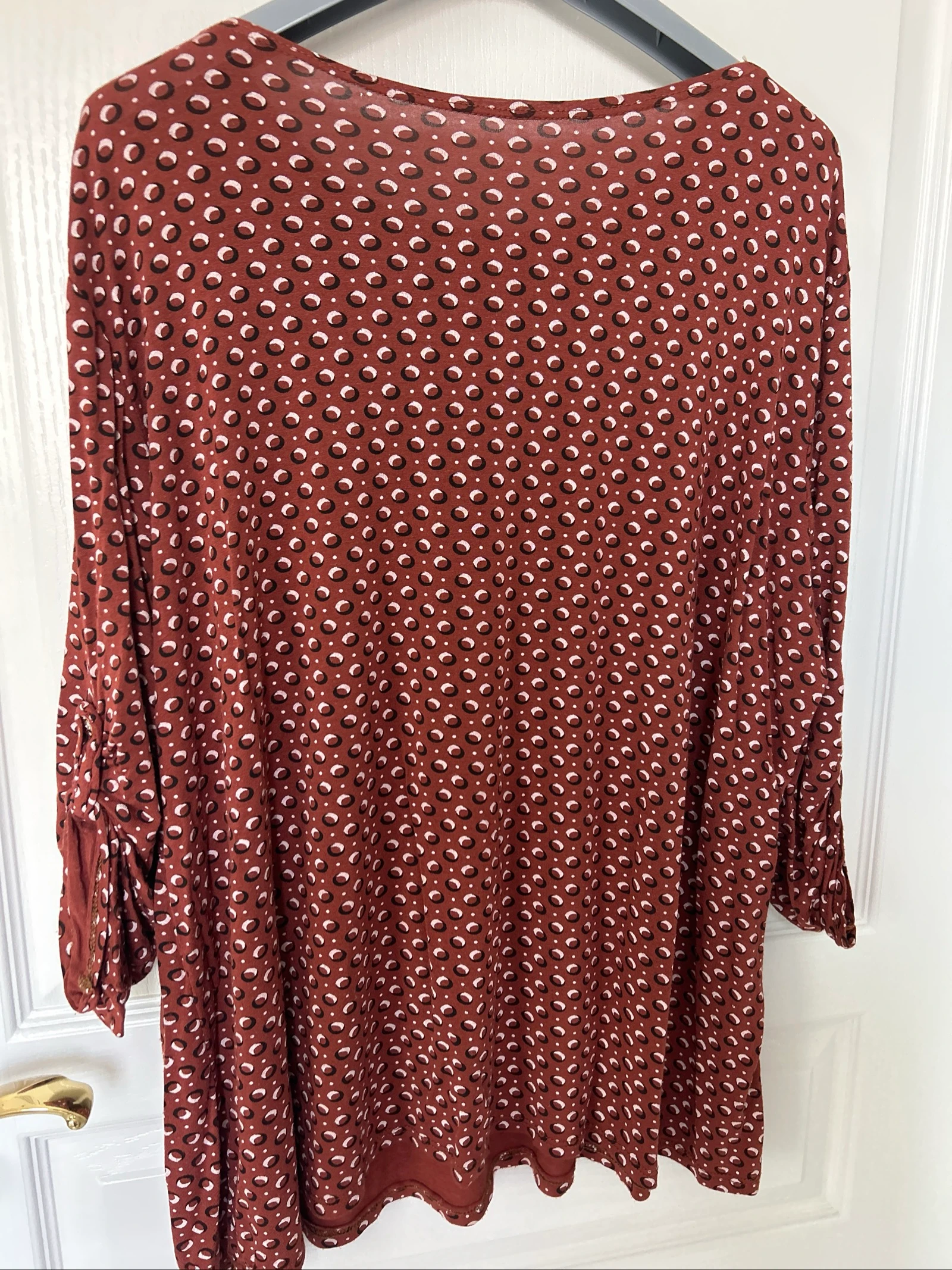 Camiseta de manga 3/4 marrón – photo 3